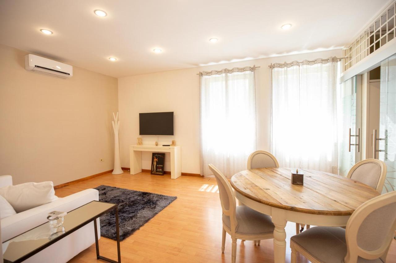 Star In Toledo By Dimorra Apartment เนเปิลส์ ภายนอก รูปภาพ